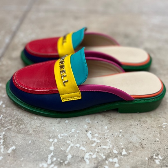 Chanel x Pharrell Slip Ons - Picture 5 of 7